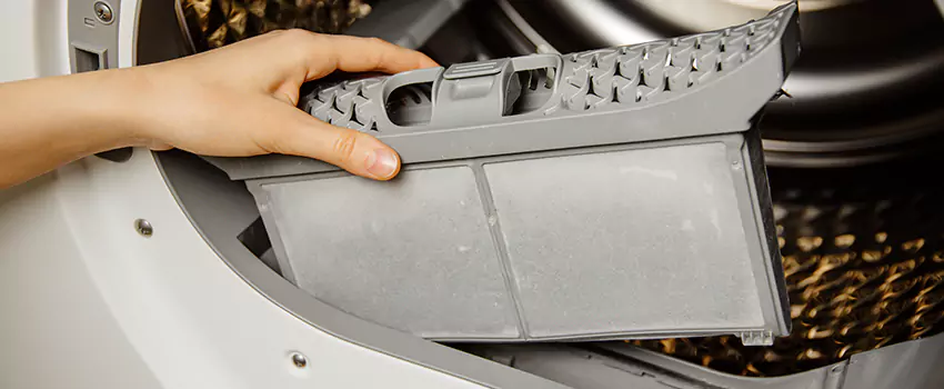Signs Of A Clogged Dryer Lint Trap in Blaine, Minnesota
